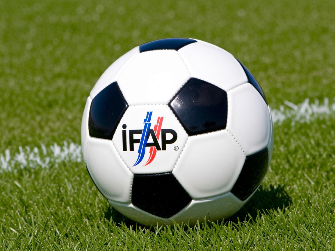 米兰体育平台-切尔西加强高位逼抢提升防线厚度，切尔西太强了